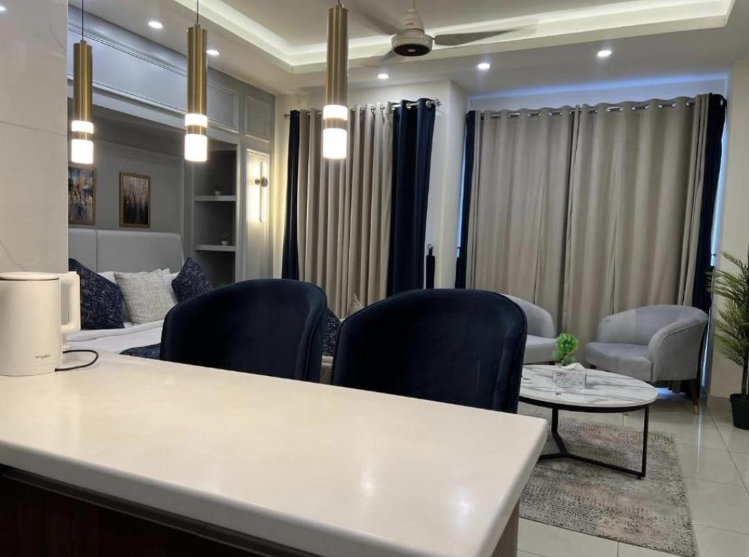 Lmy Prestige Luxurious Serviced Apartment Ισλαμαμπάντ Εξωτερικό φωτογραφία